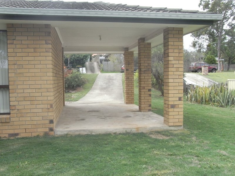 35 Dove Tree Crescent, Sinnamon Park QLD 4073