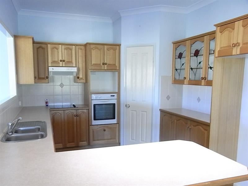 4 Curlew Place, Riverhills QLD 4074