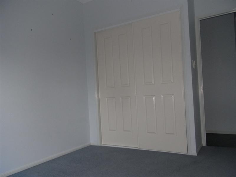 4 Curlew Place, Riverhills QLD 4074