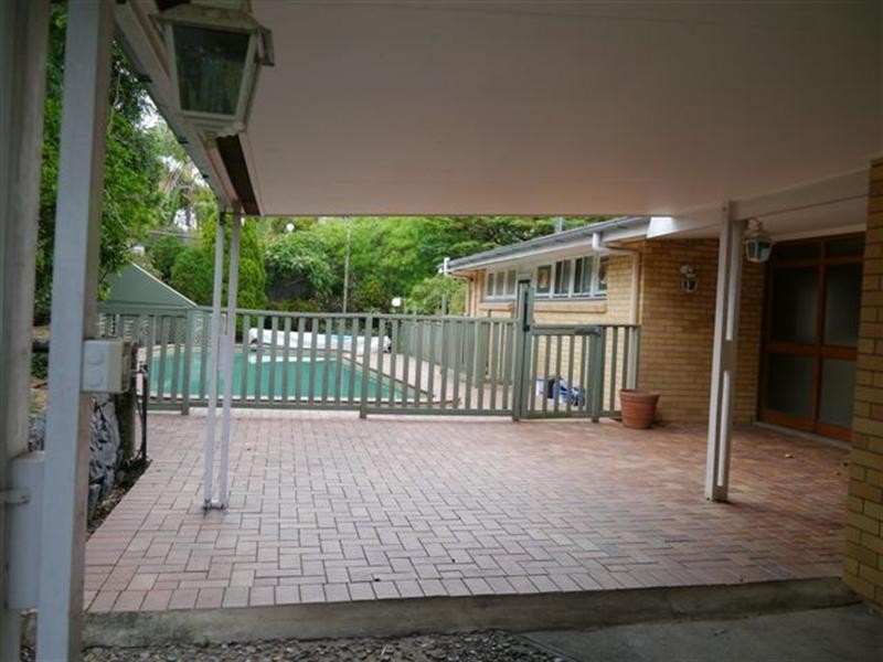 Jindalee QLD 4074