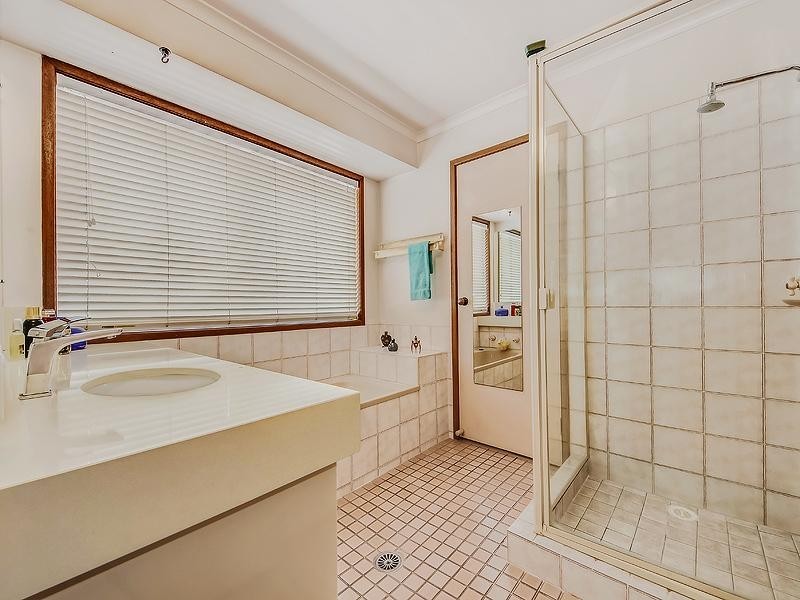 14 St Amand Street, Sinnamon Park QLD 4073