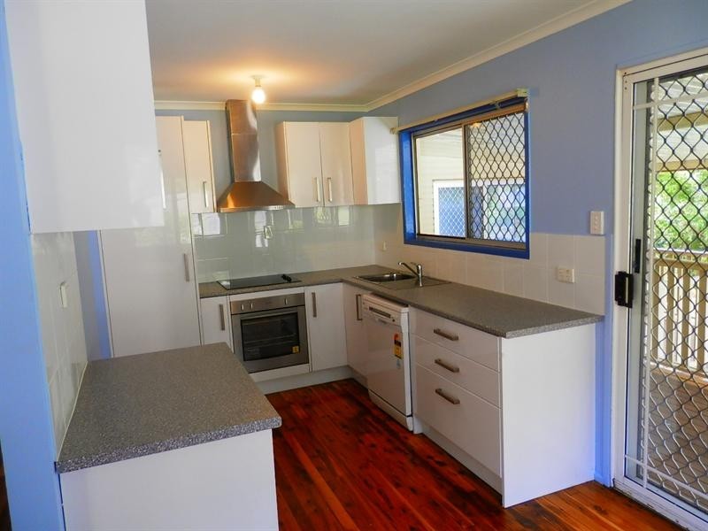 Seventeen Mile Rocks QLD 4073