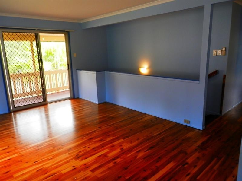 Seventeen Mile Rocks QLD 4073