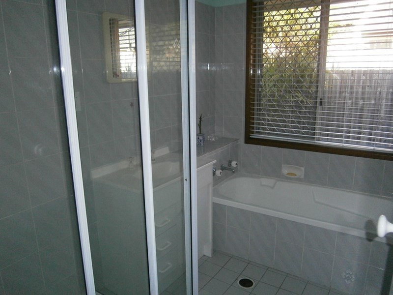 Sinnamon Park QLD 4073