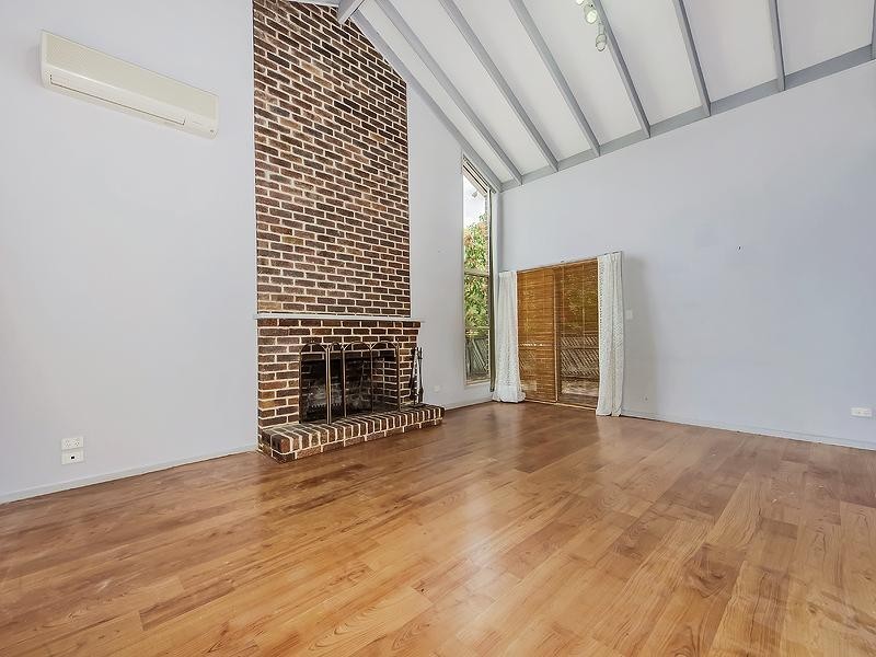 Mount Ommaney QLD 4074