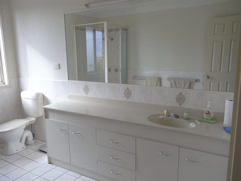 Sinnamon Park QLD 4073