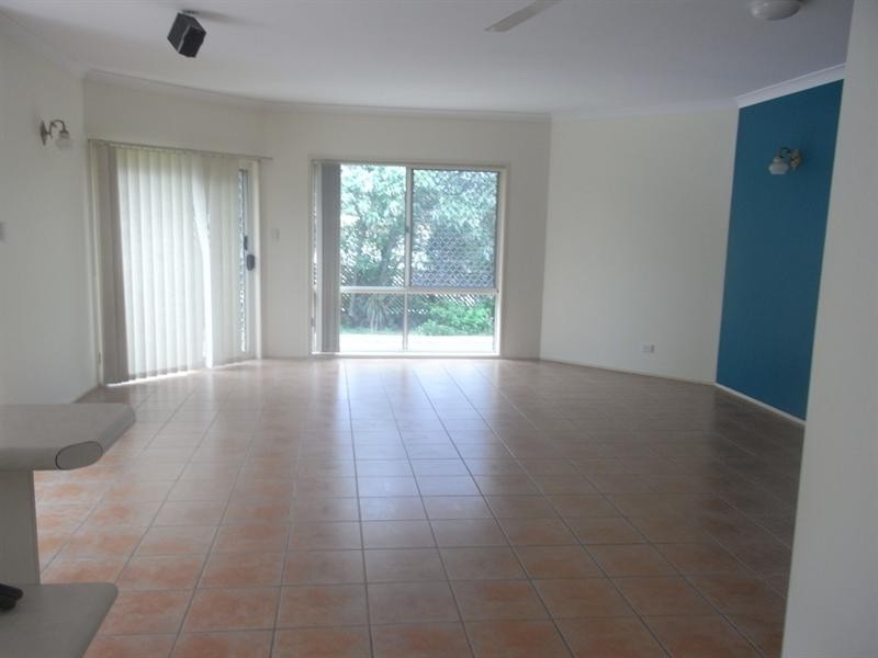 Sinnamon Park QLD 4073