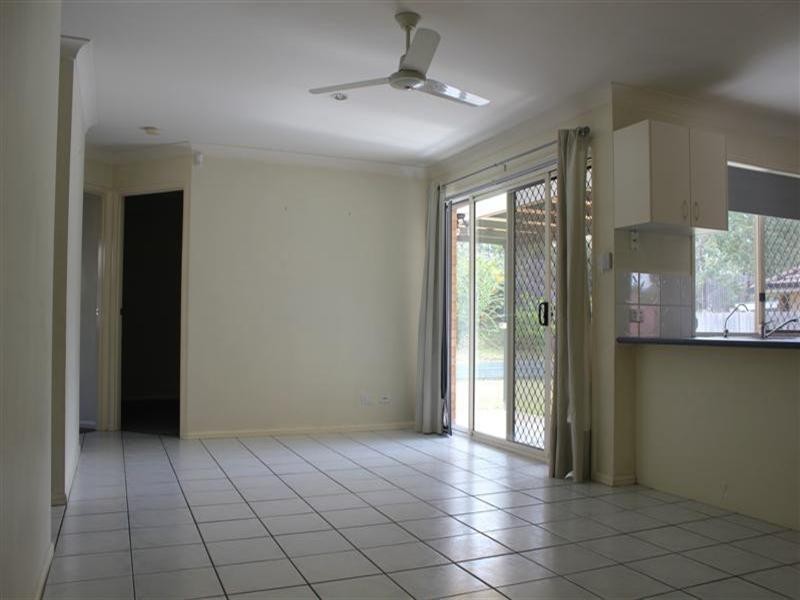 62 Central Street, Forest Lake QLD 4078