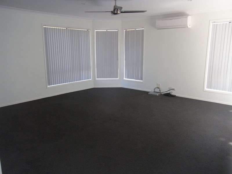 Sinnamon Park QLD 4073