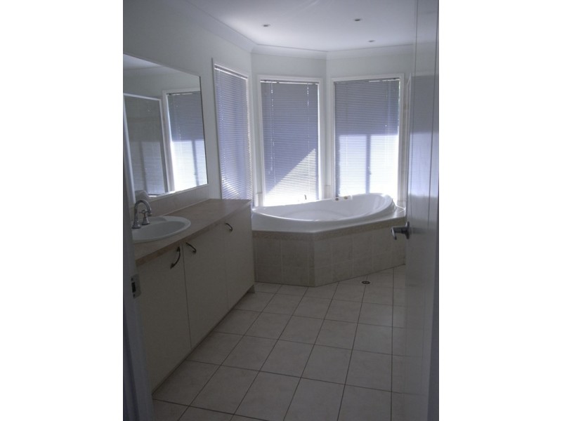 Sinnamon Park QLD 4073