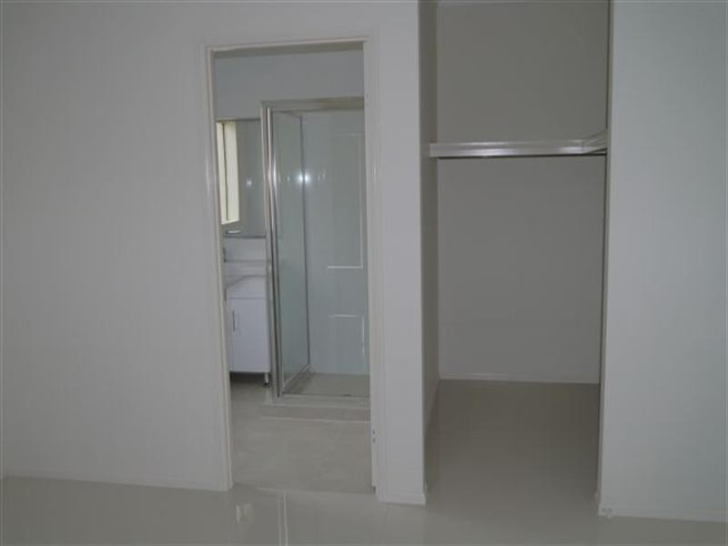 Forest Lake QLD 4078