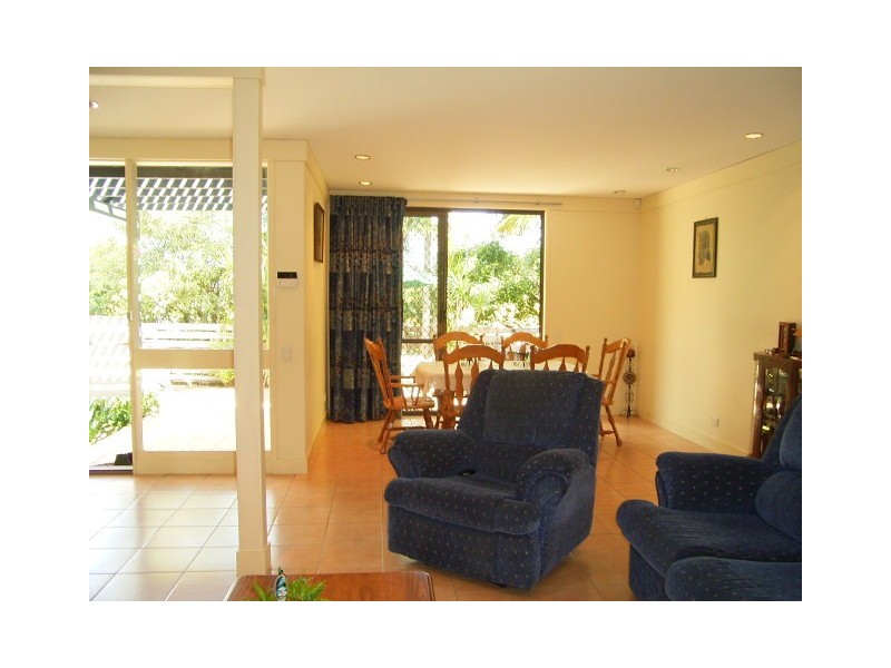 Mount Ommaney QLD 4074