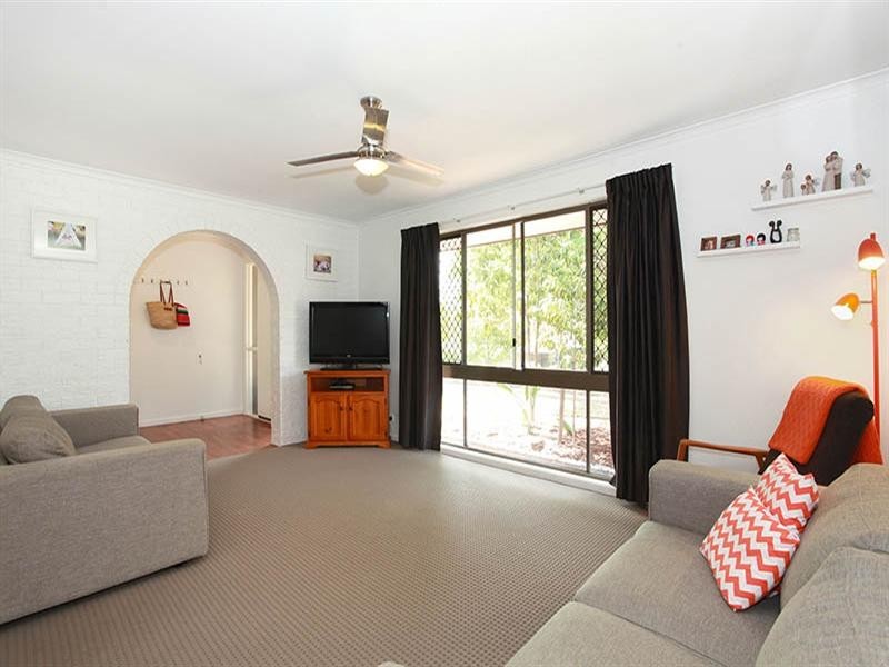 33 Glen Ross, Sinnamon Park QLD 4073