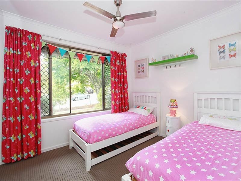 33 Glen Ross, Sinnamon Park QLD 4073