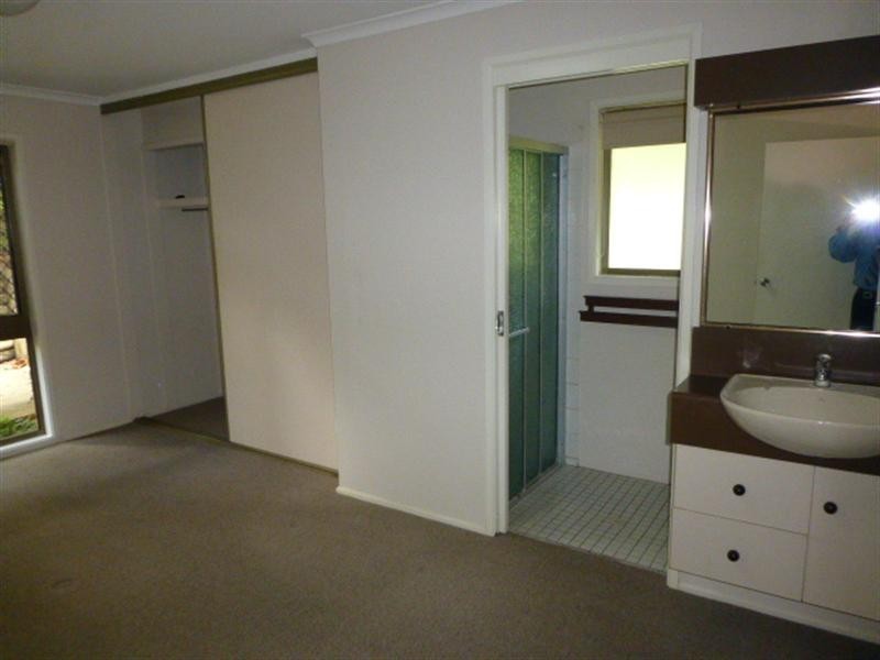 Chapel Hill QLD 4069