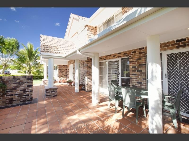 Mount Ommaney QLD 4074