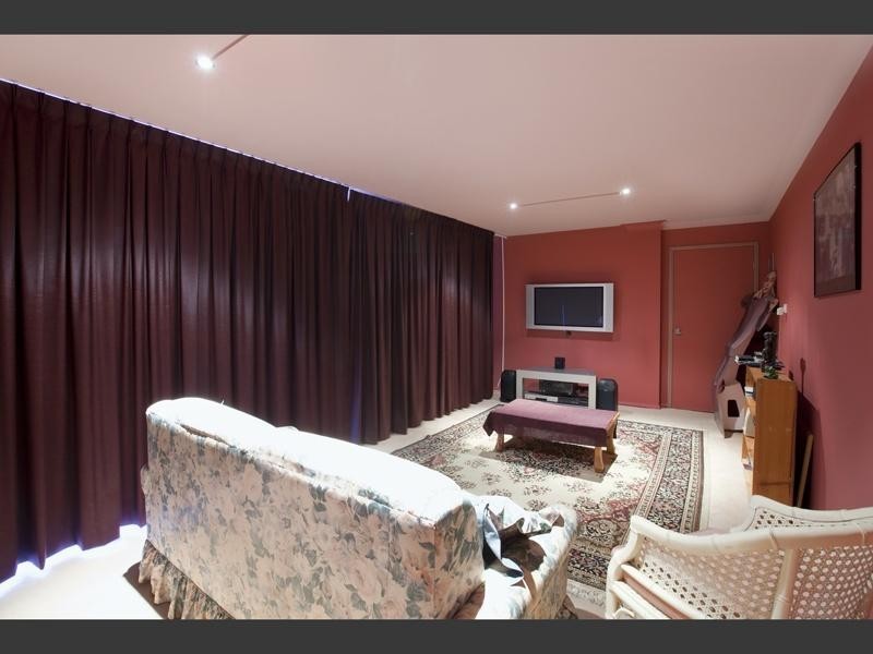 Mount Ommaney QLD 4074