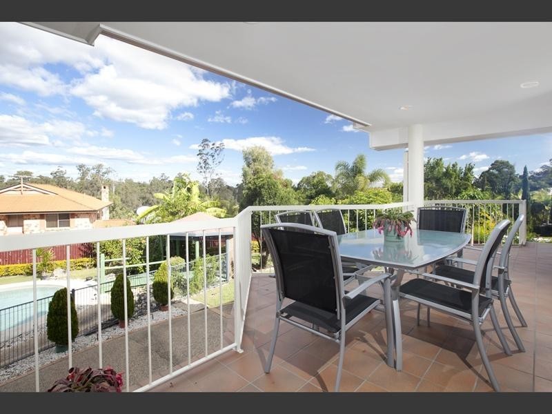 Mount Ommaney QLD 4074