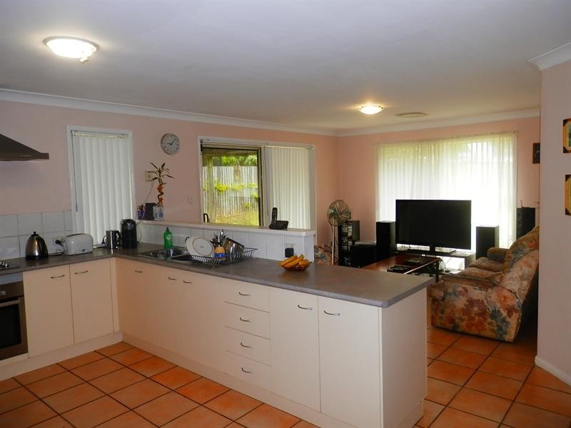 4 Bowerbird Close, Doolandella QLD 4077