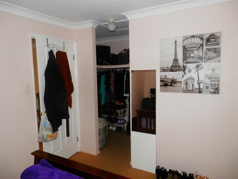 4 Bowerbird Close, Doolandella QLD 4077