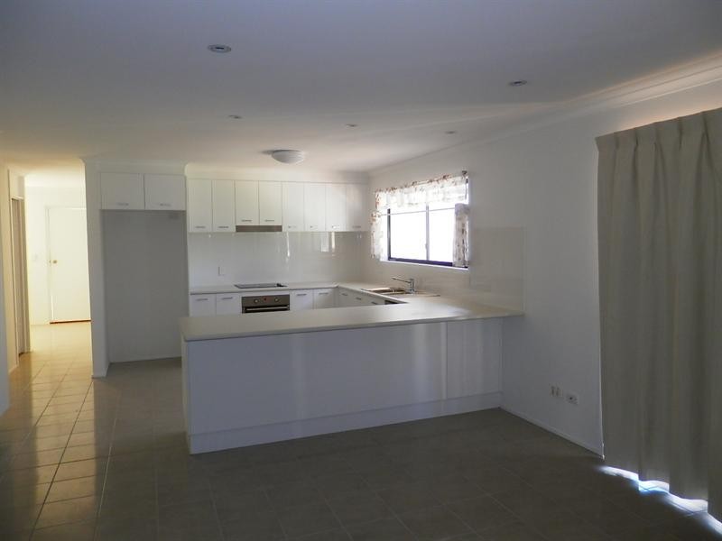 Mount Ommaney QLD 4074