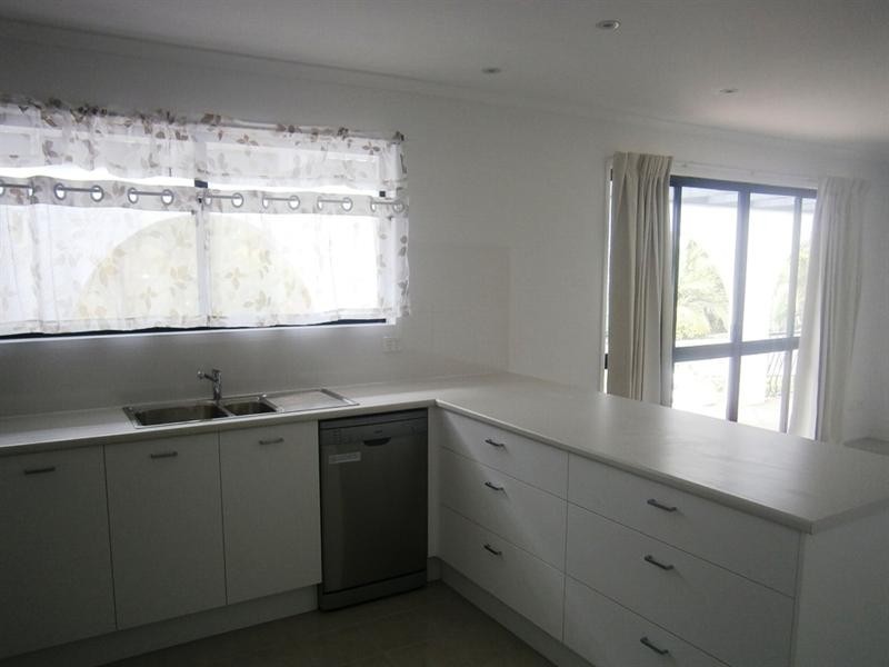 Mount Ommaney QLD 4074