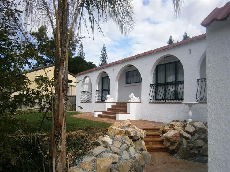 Mount Ommaney QLD 4074