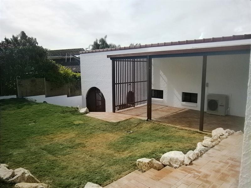 Mount Ommaney QLD 4074