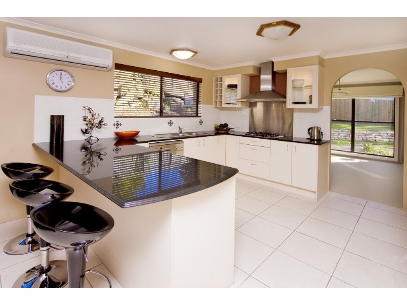 Mount Ommaney QLD 4074