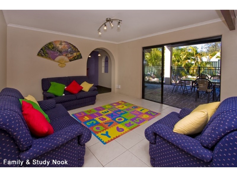 Mount Ommaney QLD 4074