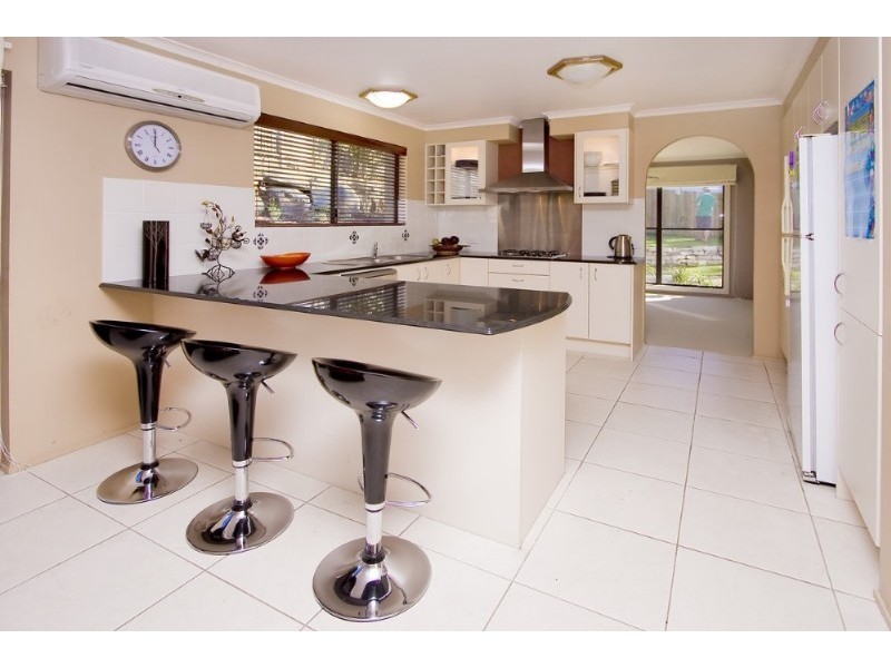 Mount Ommaney QLD 4074