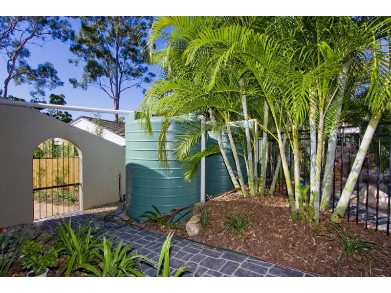 Mount Ommaney QLD 4074