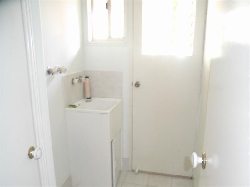 Sinnamon Park QLD 4073