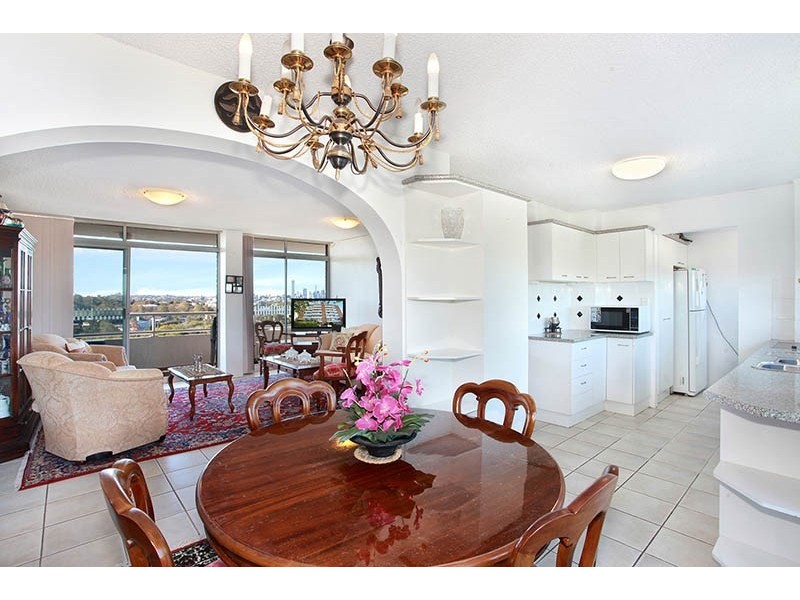 10/70 swann Road, Taringa QLD 4068