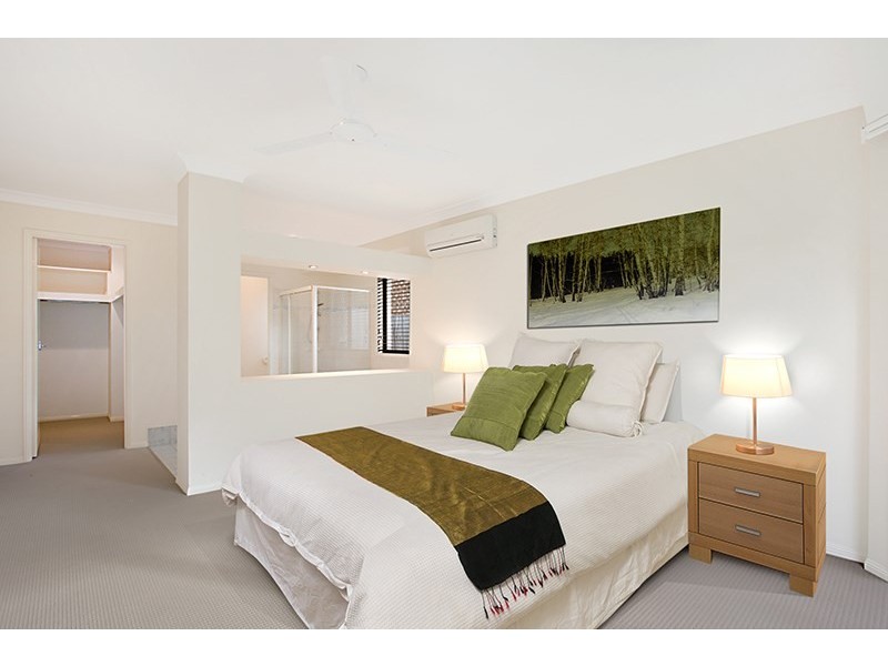 30 Bellfield Place, Westlake QLD 4074