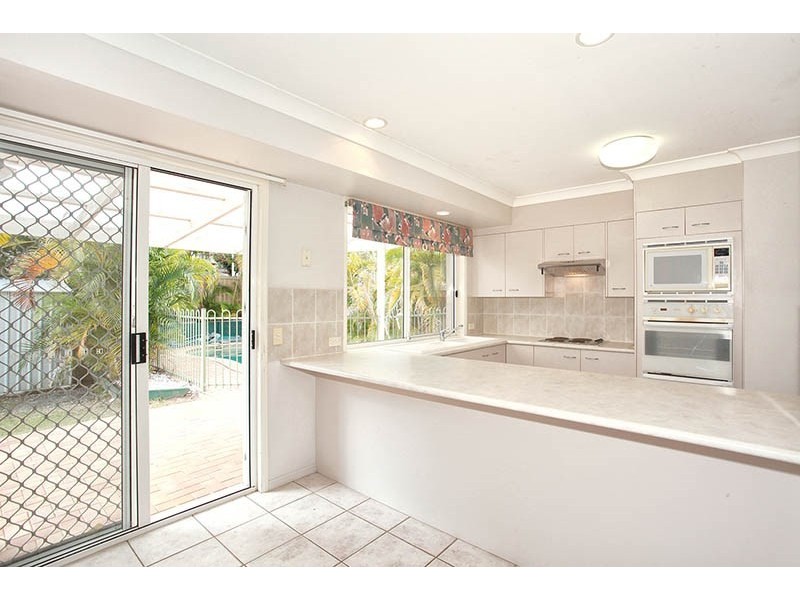 37 Balaton Street, Westlake QLD 4074