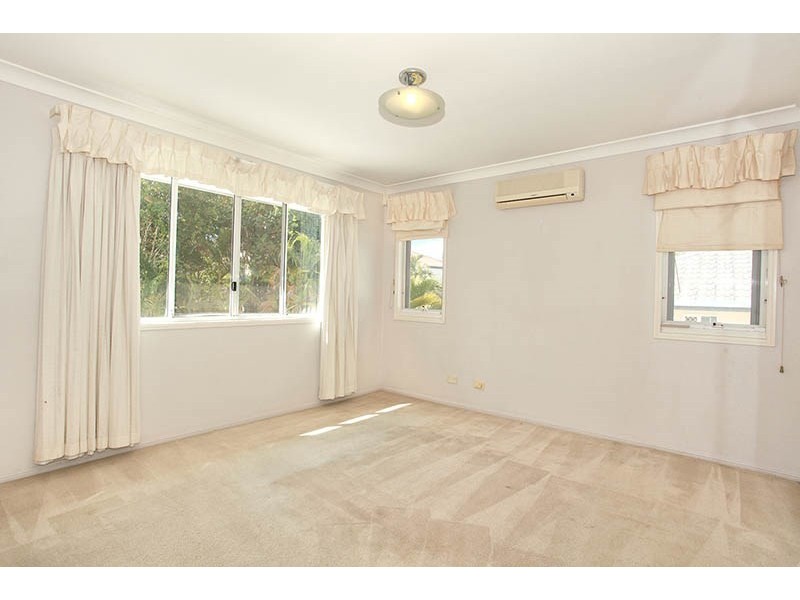 37 Balaton Street, Westlake QLD 4074