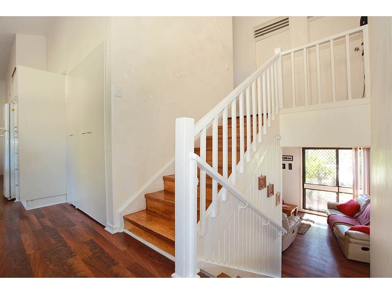 1 Tolaga, Westlake QLD 4074