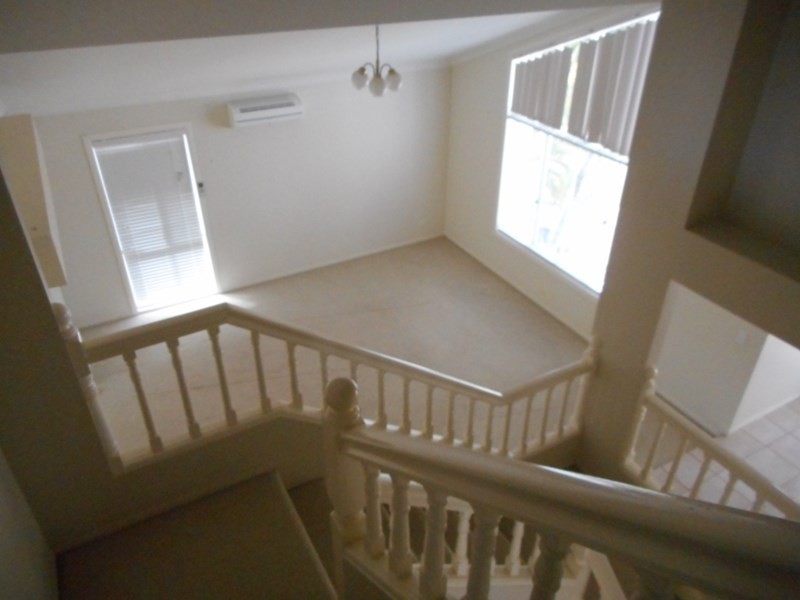 Mount Ommaney QLD 4074