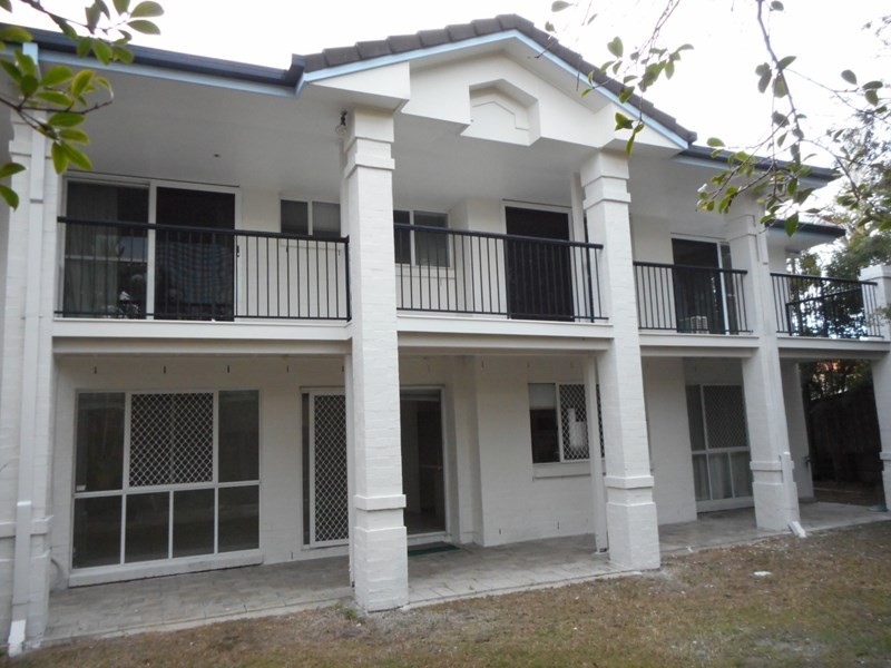 Mount Ommaney QLD 4074