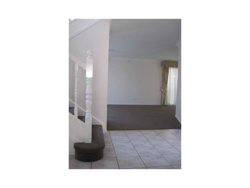 Mount Ommaney QLD 4074