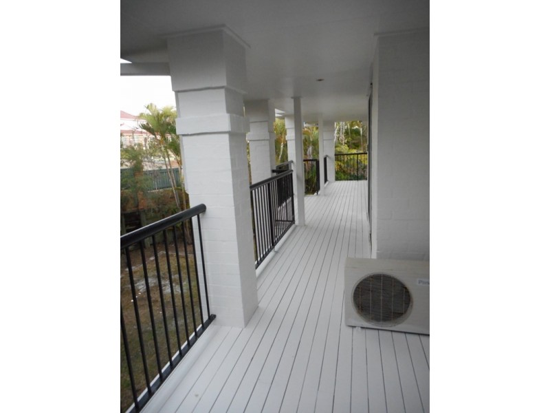 Mount Ommaney QLD 4074