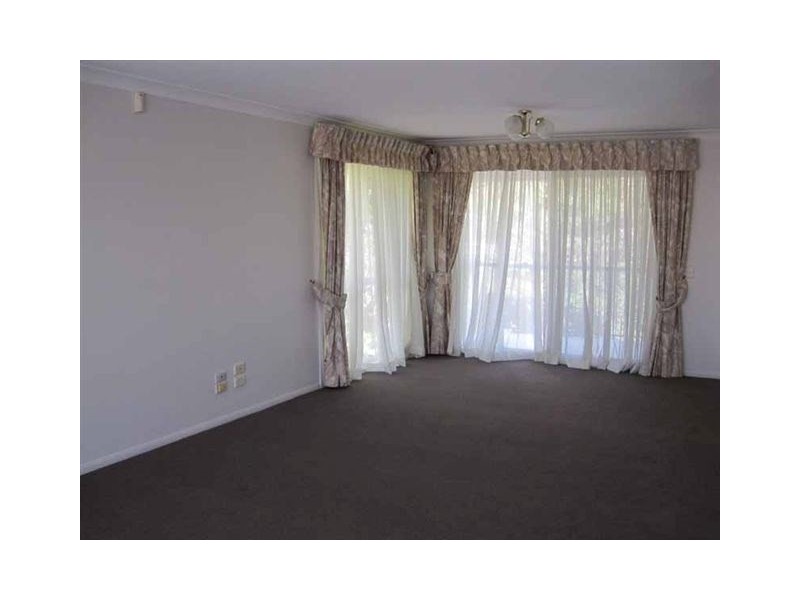 Mount Ommaney QLD 4074