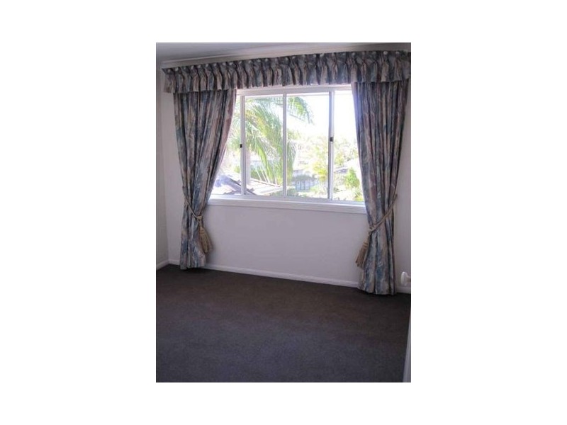 Mount Ommaney QLD 4074