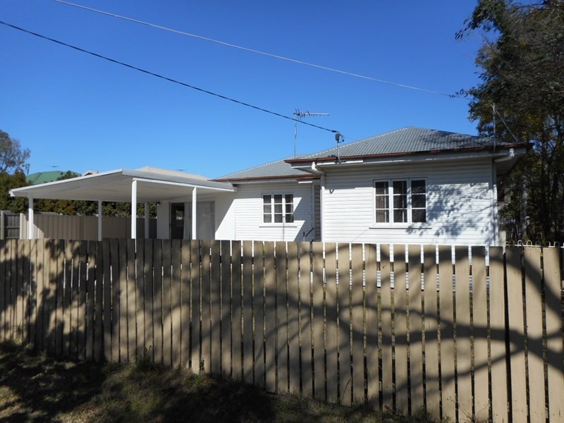 132 Jutland Street, Oxley QLD 4075