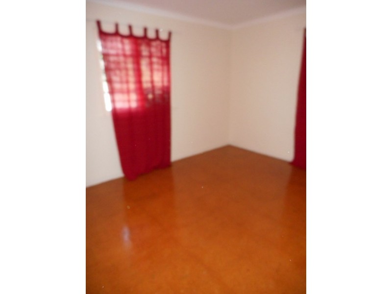 132 Jutland Street, Oxley QLD 4075