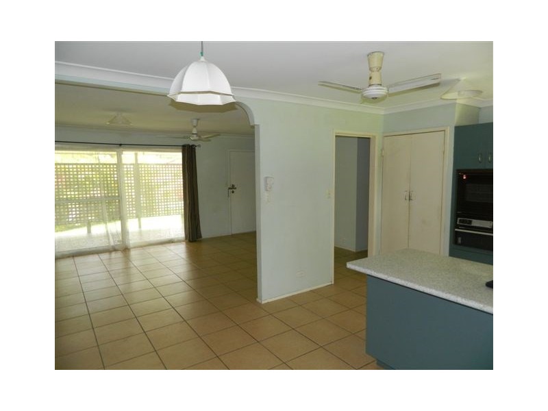 16 Horizon Drive, Jamboree Heights QLD 4074