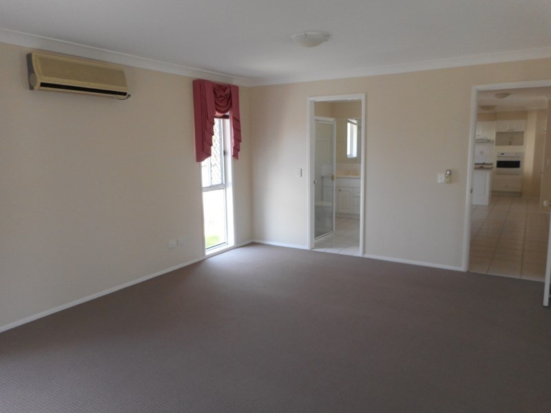 Mount Ommaney QLD 4074