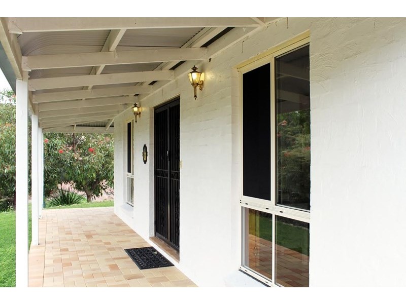 73 Avondale Road, Sinnamon Park QLD 4073