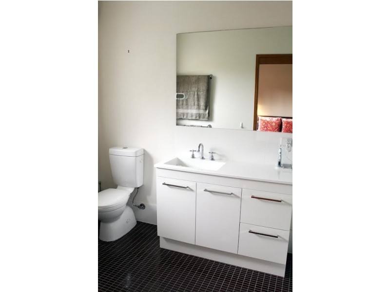 73 Avondale Road, Sinnamon Park QLD 4073